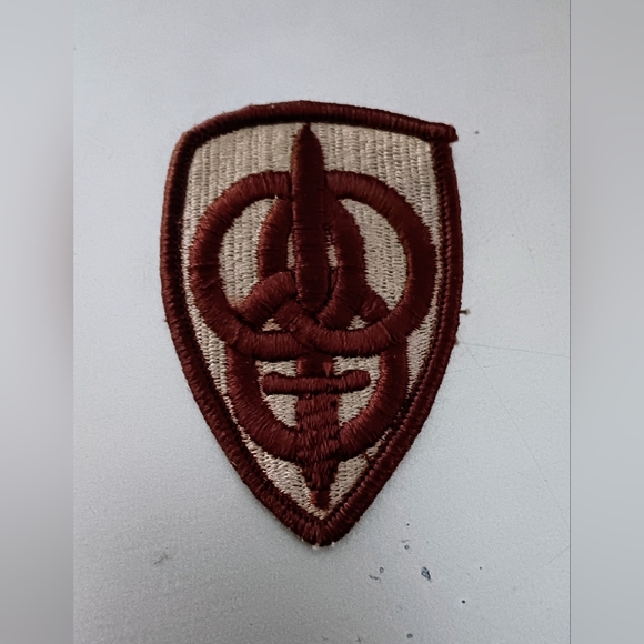 PATCH US Army 3rd Personnel Command Desert Tan - Picture 2 of 8